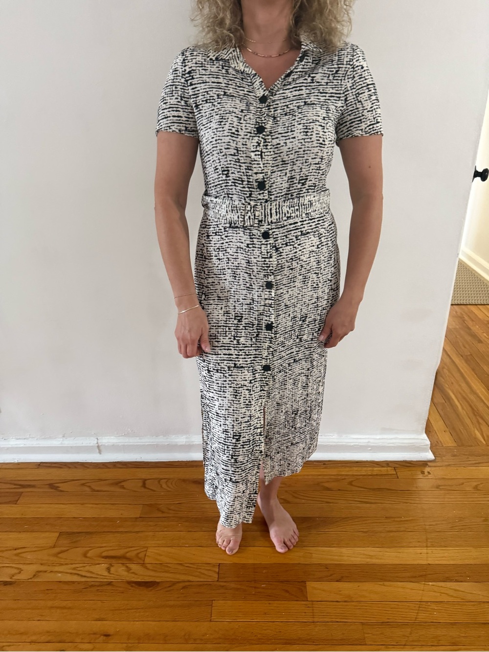 Button-Front Short Sleeve Midi Dress in Black & White
